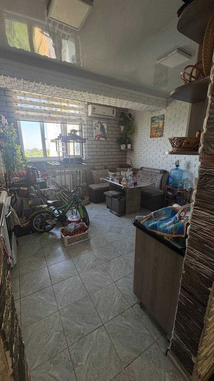 Продается квартира ТТЗ Мирзо-Улугбек срочно!