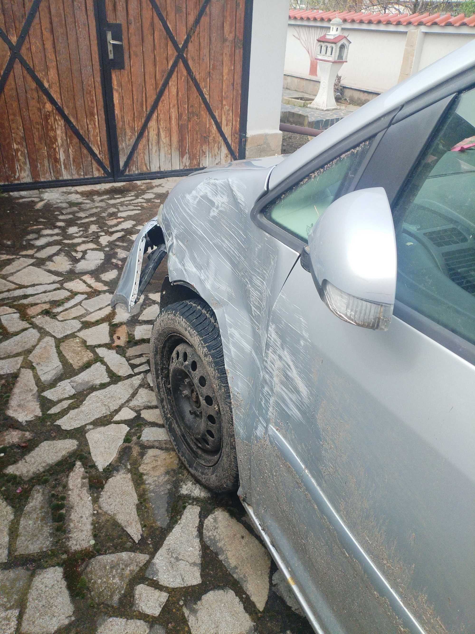 VW Touran на части снимка