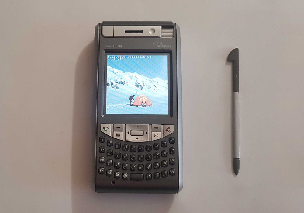 Retro Telefon - Fujitsu Siemens Pocket LOOX T830 Windows Mobile Phone