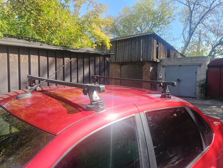 Продам рейлинги на крышу на гранту