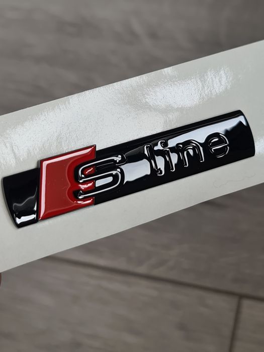 Embleme-Sline-Aripi-Negre-Full-Black-Audi-A3-A4-A5-A6-A7-Q3-Q5-Q7-Q8