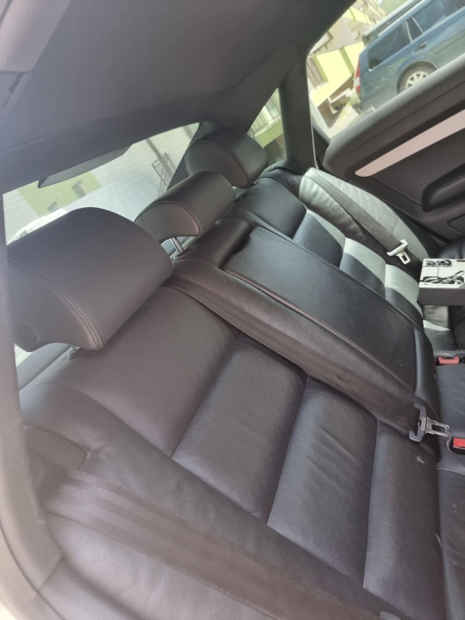 Audi A6,mot 2.o diesel,s line,an 2008,inmat in Rom,volan dreapta,cutia