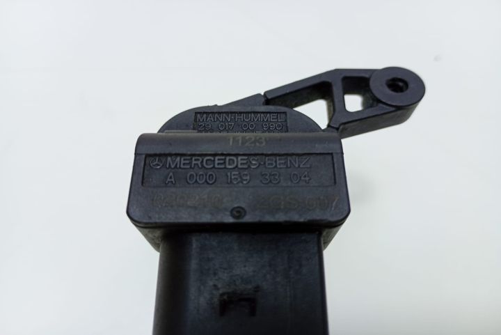 Senzor  temperatura combustibil A0001593304 Mercedes-Benz GLK-Class X