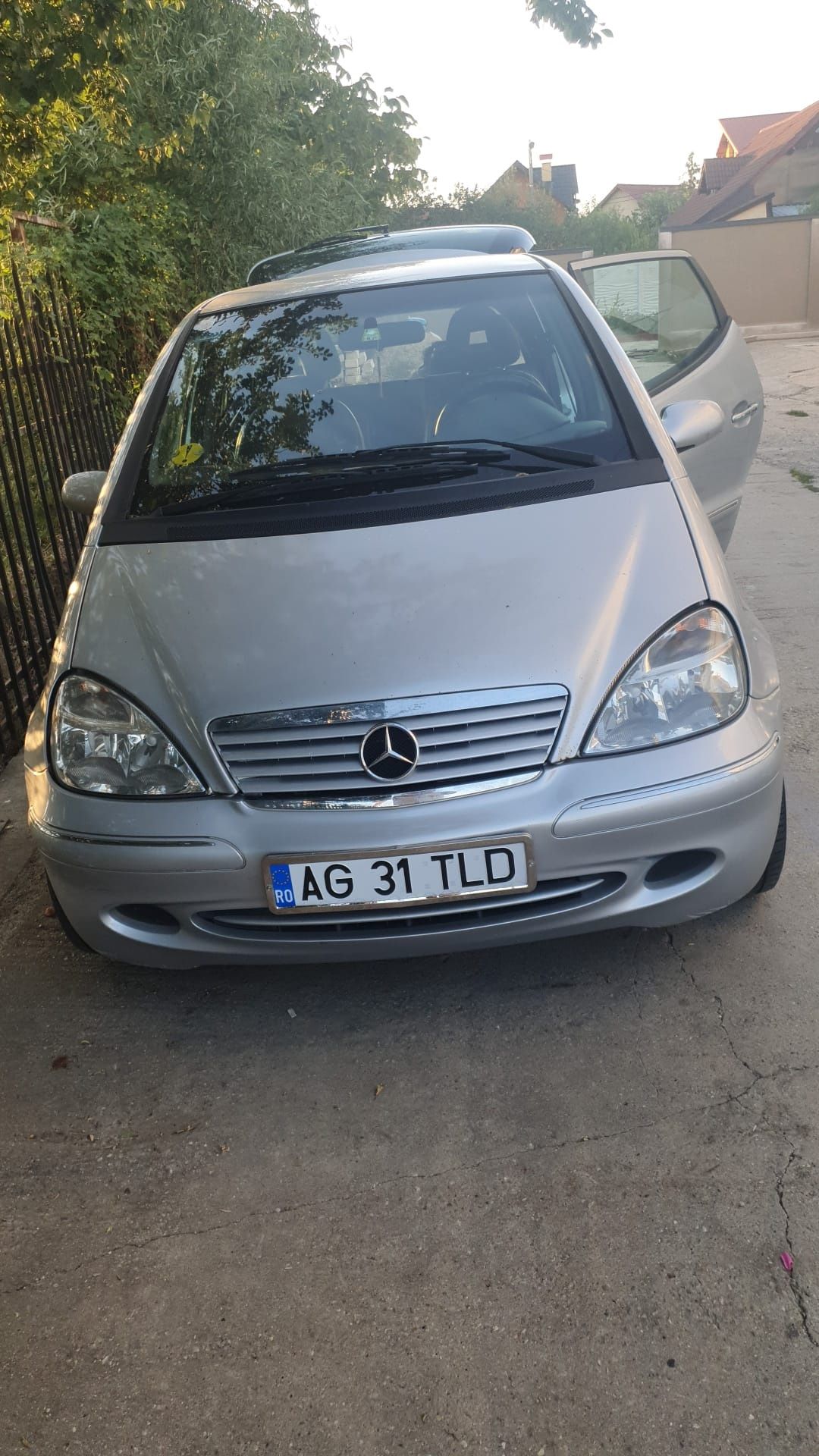 Vând Mercedes A class