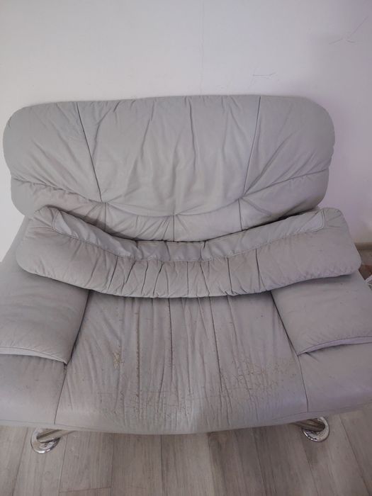 Бесплатно креслом кожаный