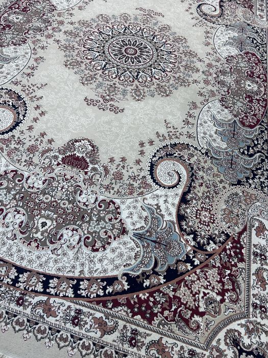 Ковер шелк, в хорошом состояние