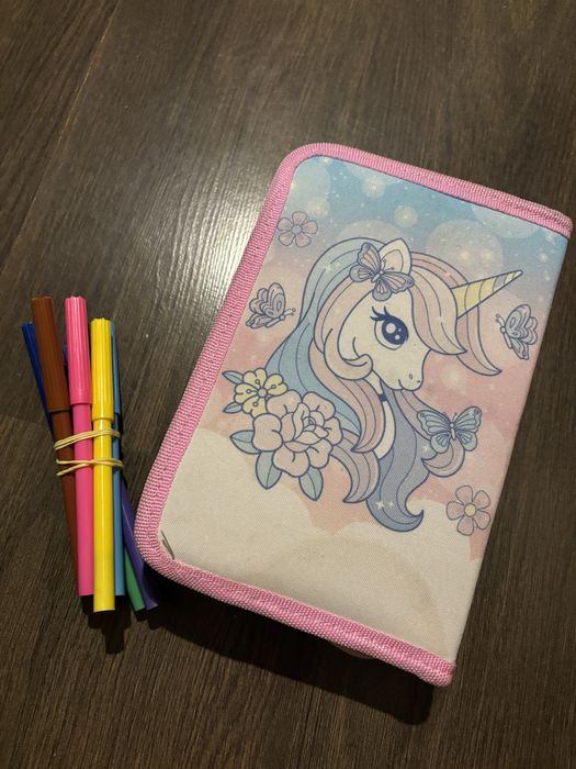 Vand ghiozdane scolare  + penar echipat partial