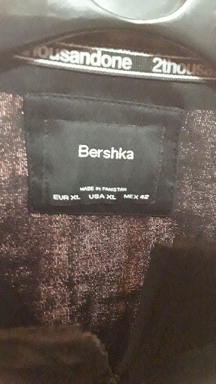 Bluza trening Bershka neagra XL.