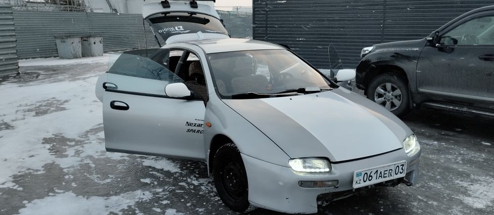 Продам мазду 323BA 1996