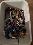 Продам ящик с Lego