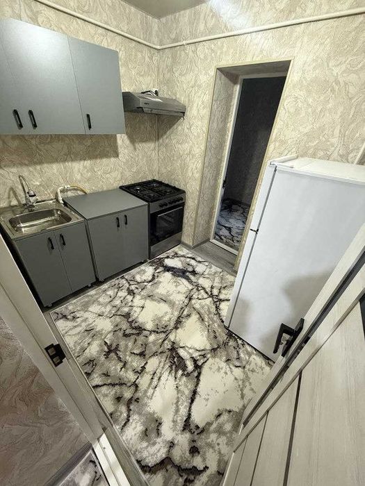 ПРОДАЕТСЯ 3/5/5
Чиланзарский_район
Ор.р: Фархадский перекресток