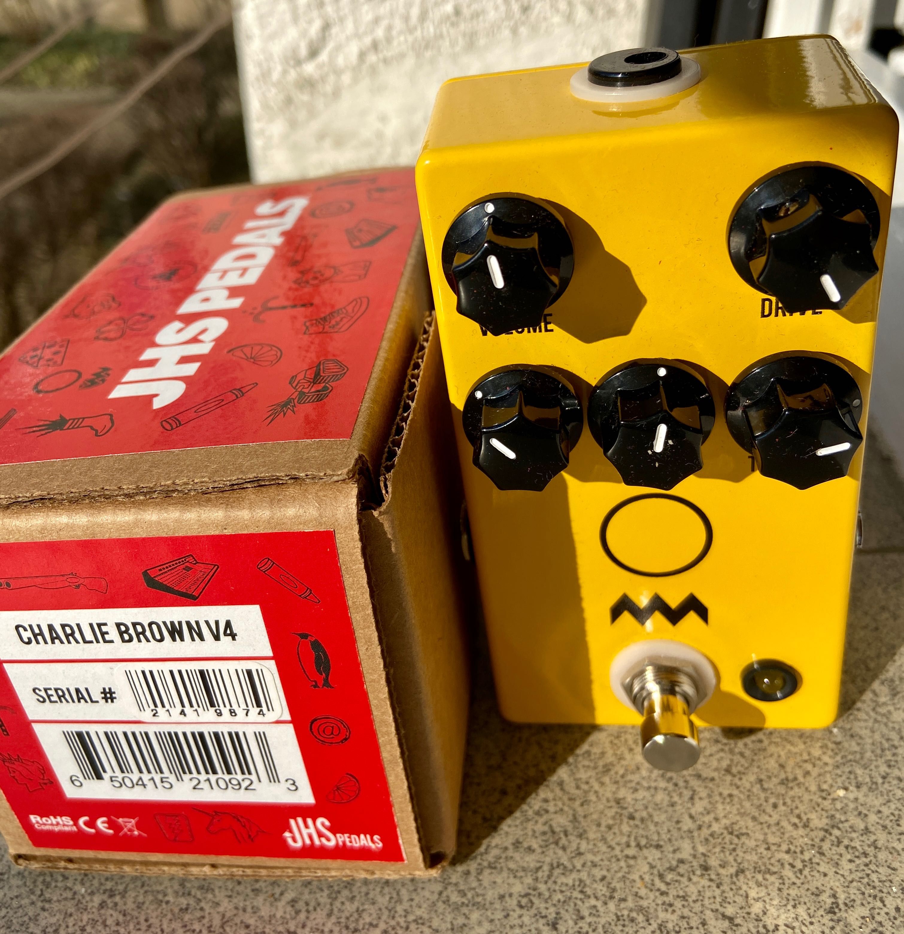 JHS Charlie Brown V4 pedala chitara