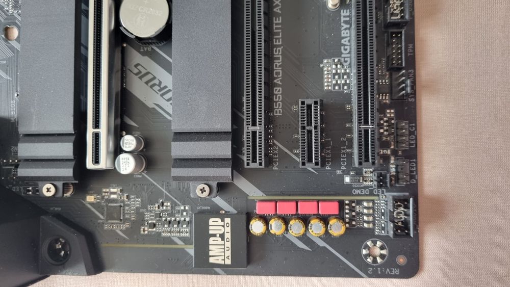 Placa Aorus B550 Elite AX V2 ( Wi-Fi) Am 4 Gaming