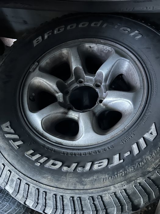 Jante aluminiu L200  R15 cu cauciucuri 31x10.5x15
