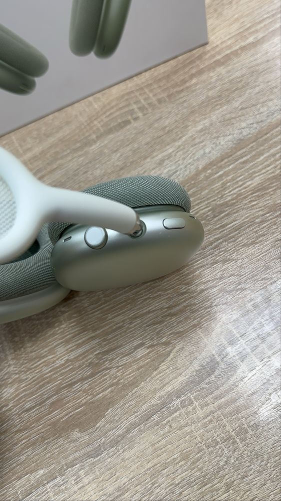 (А4) AirPods Max (Lighting)