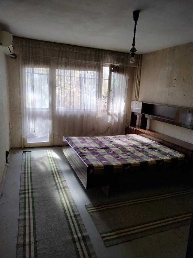 Продава се Тристаен апартамент в Пловдив, Кючук Париж - 102 кв.м за 1177 €/кв.м - Снимка #1