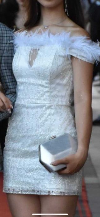 Официална рокля ръчно изработена