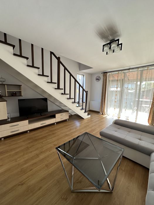 Inchiriez casa in Dumbravita