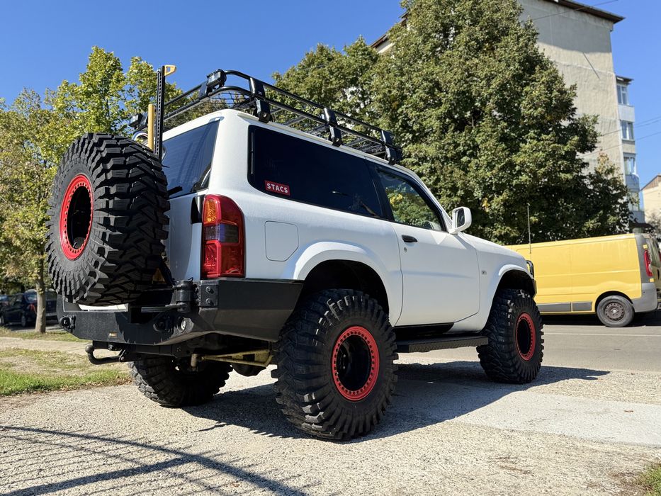 Nissan Patrol Y61