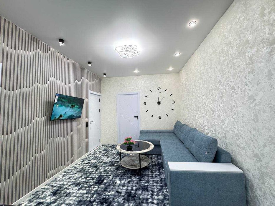 Чиланзар-3. 2х комнатная. Евро. Мебель, техника. TL