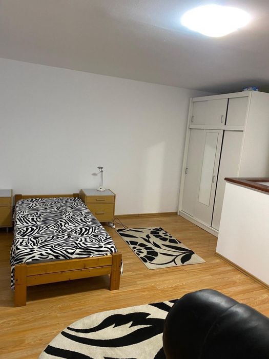 Închiriez studio la casa, 280€