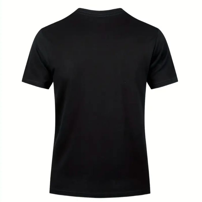 Продам футболку, хорошо подходит высоким людям