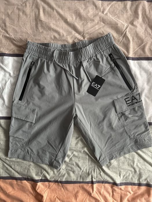 Pantaloni scurti