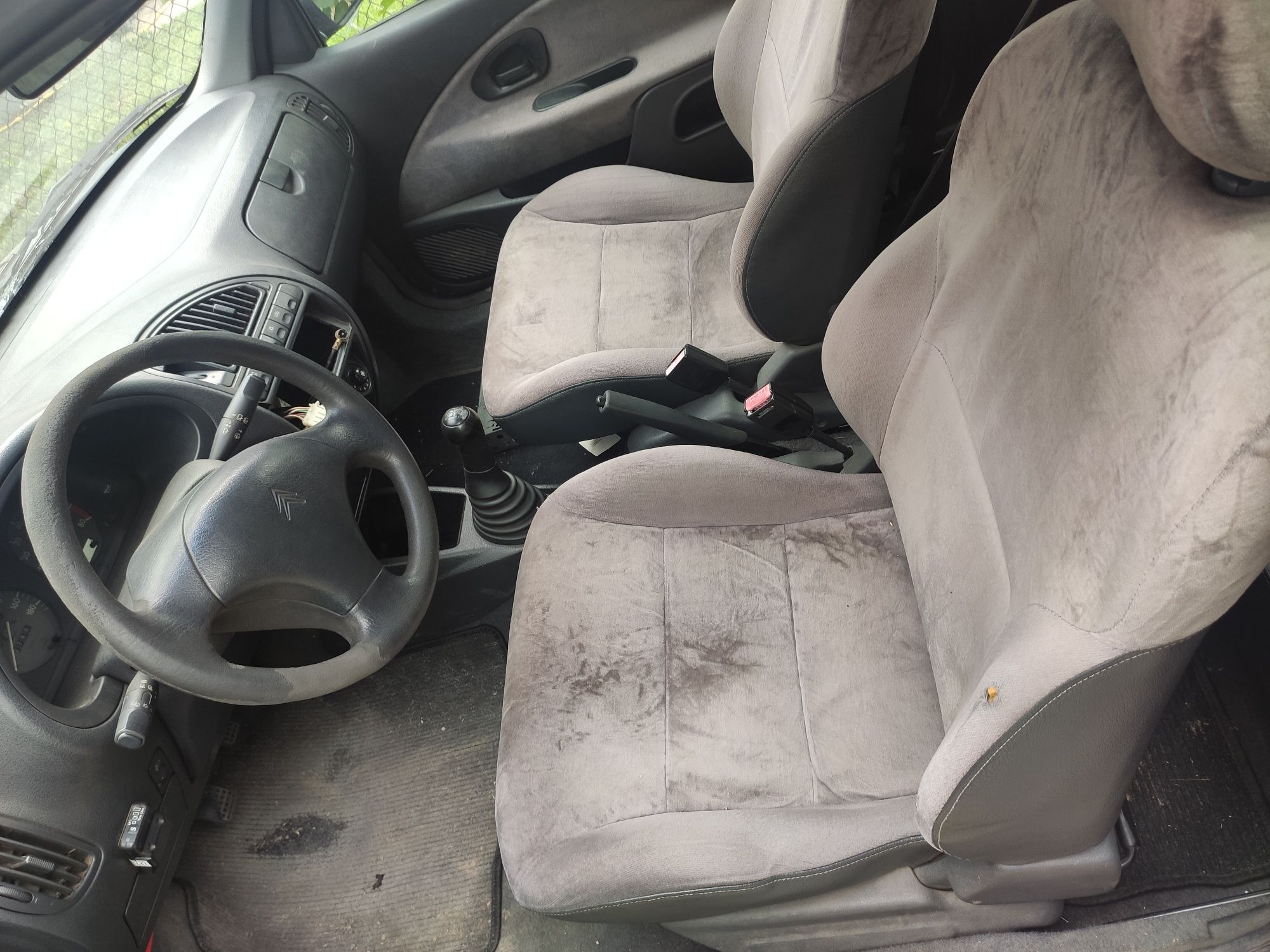 Citroen Saxo 1.1 60кс. Ситроен Саксо