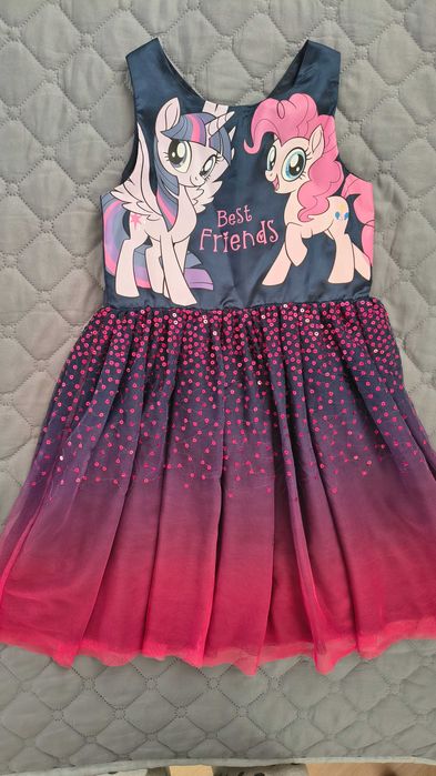 Официална рокля за момиче 8-9г. с ръст 134см.