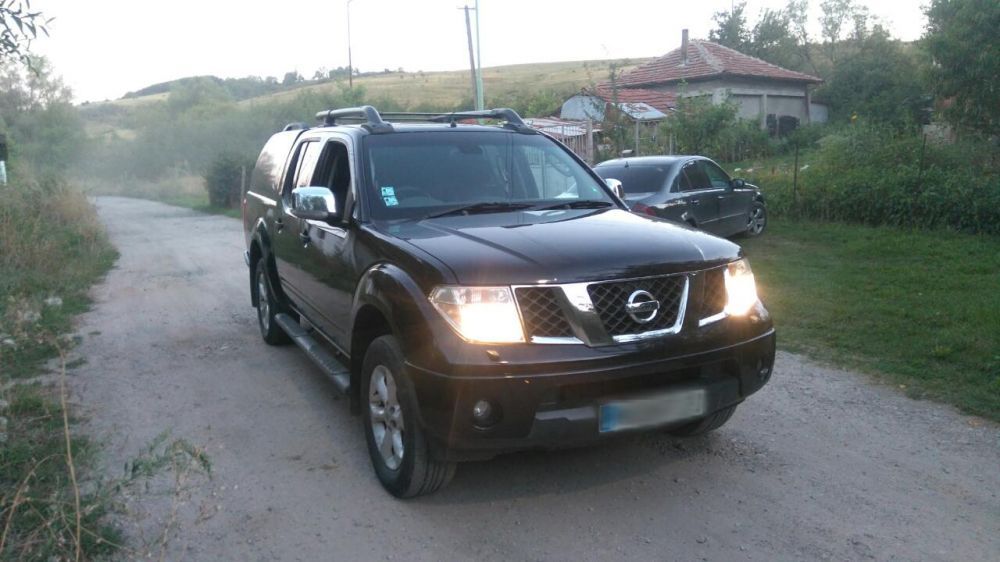 Nissan Navara d40 2.5dci на части, всичко е налично.