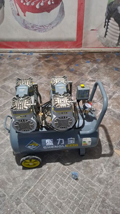 Конпрессор Безшумний  йили 2025 . 9 ой ишлатилган размери 50лик