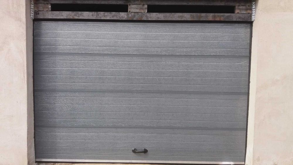 uși de garaj automate