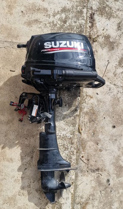 Motor barca suzuki impecabil 4 cai cizma scurtă