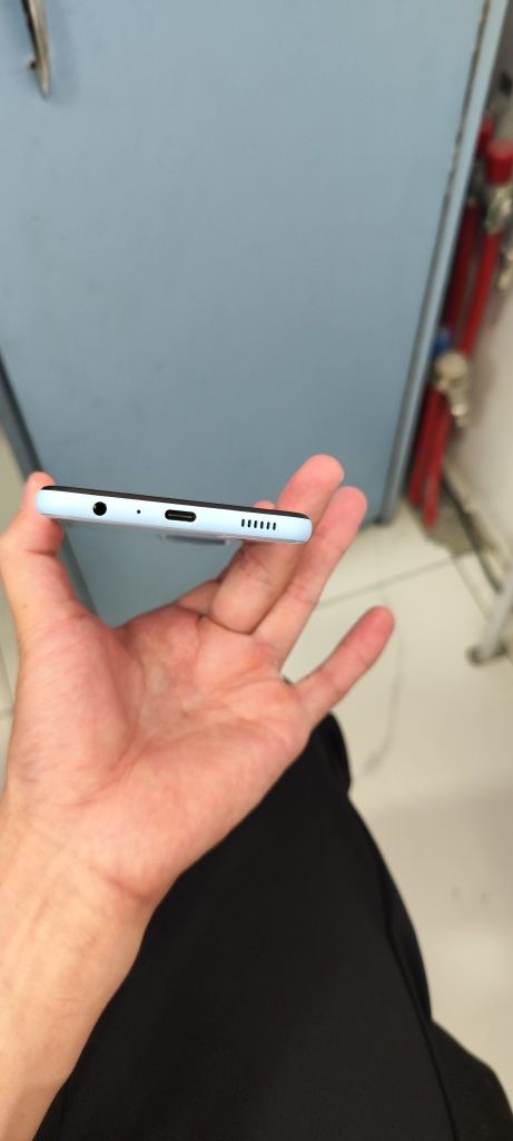 Samsung A23. Ideal.