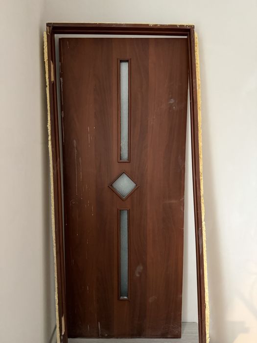 Срочно продам межкомнатную дверь