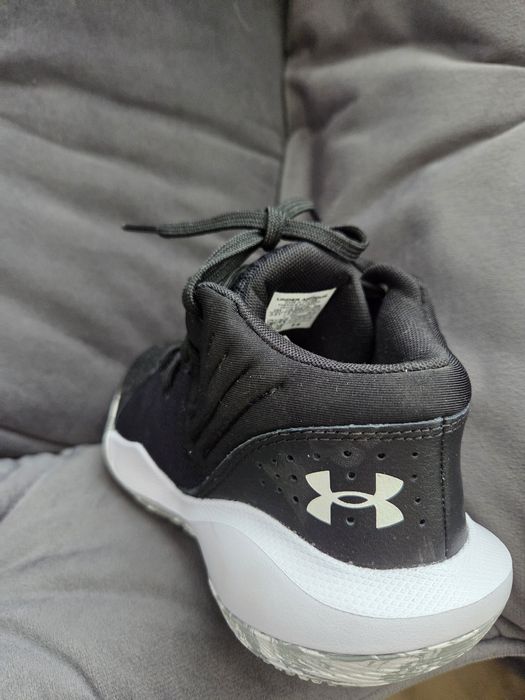 Under Armour - N 35.5- детски  маратонки