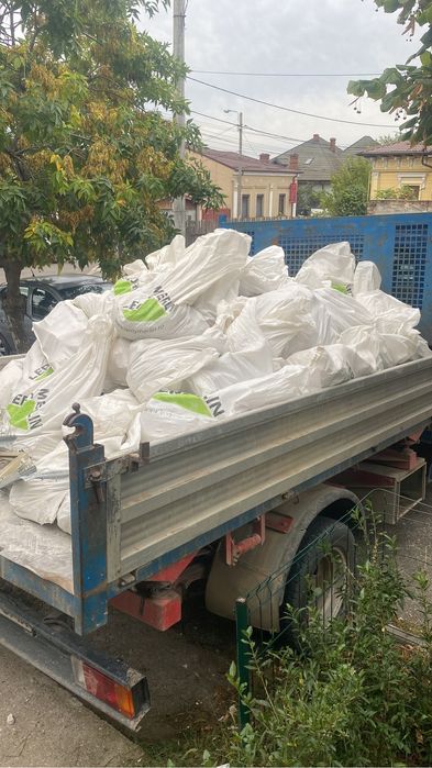Transport moloz!Demolari ! Garantat cel mai bun pret !