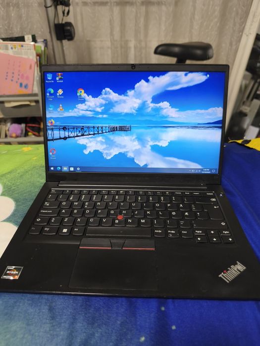 Laptop gaming Lenovo cu AMD Ryzen Ram 8Gb ddr4 video 4Gb ssd GTA FORTN