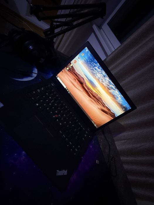 Vand Laptop LENOVO i5 7300 NEGOCIABIL