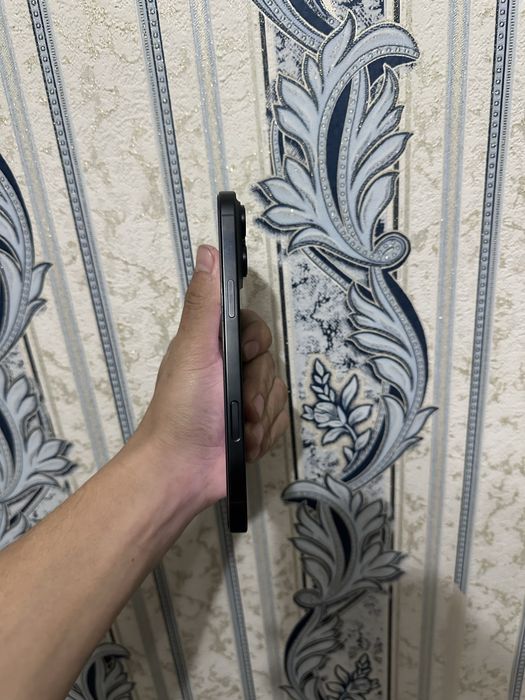 Iphone 16 pro max 256gb 99 yomks batare