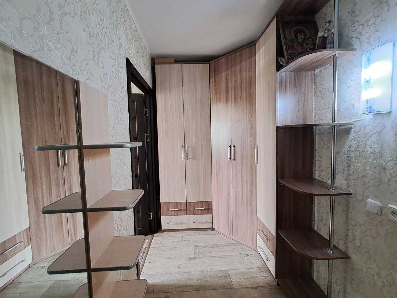 2-комн. квартира, 51.4м², 1/6 этаж, р-н 7 микрорайон