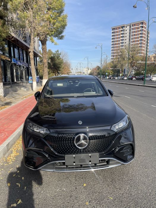 Mersades Bens EQE 500 SUV 4 Matic