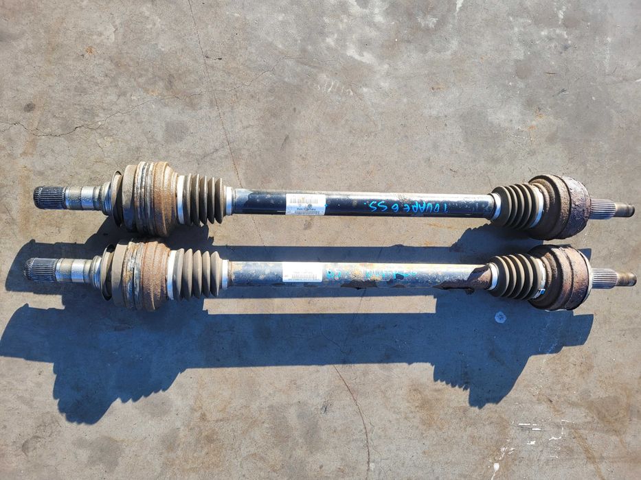 Planetara stanga dreapta spate VW Touareg 7P 2011+