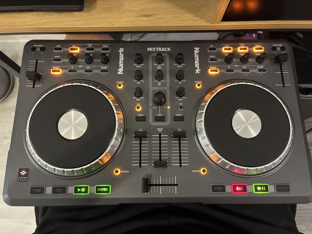 Numark Mixtrack Dj Controller USB