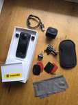 Camera Insta360 X3 + accesorii