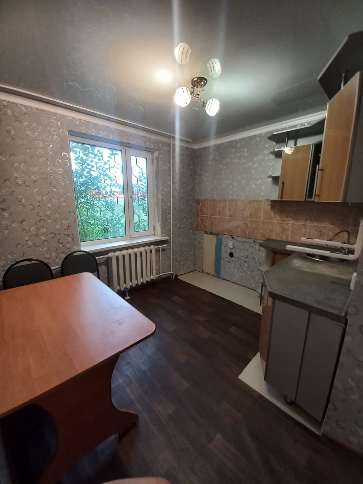 Продам однокомнатную квартиру  в г.Аксу