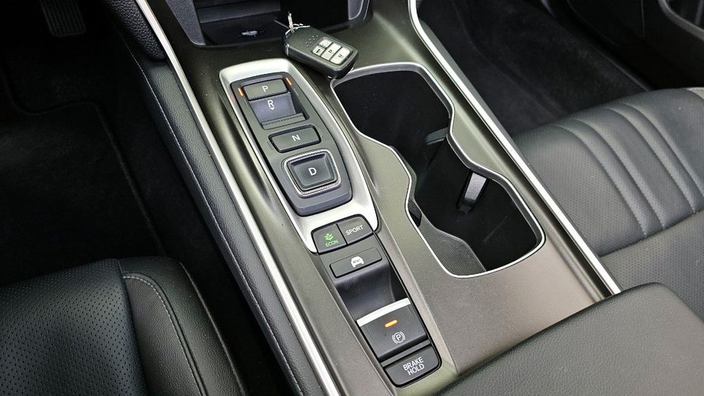 Honda Accord 2.0 Hybrid Touring