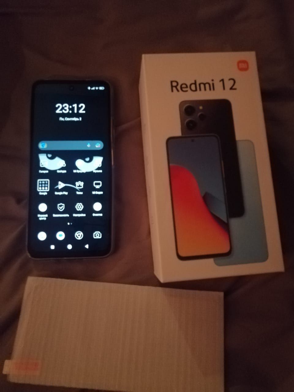 Продам Xiaomi Redmi 12 256gb