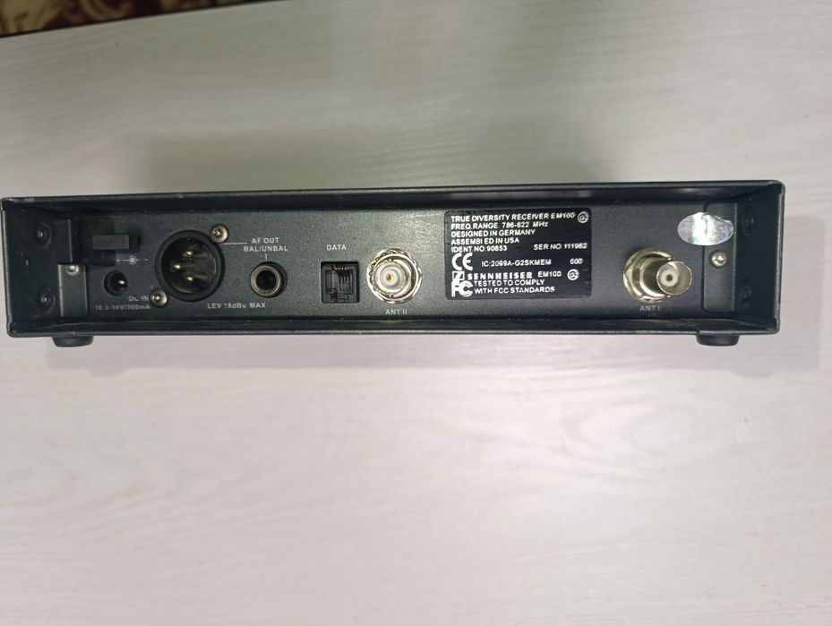 Distasoniy mikrofon uzatuvchi sennheiser