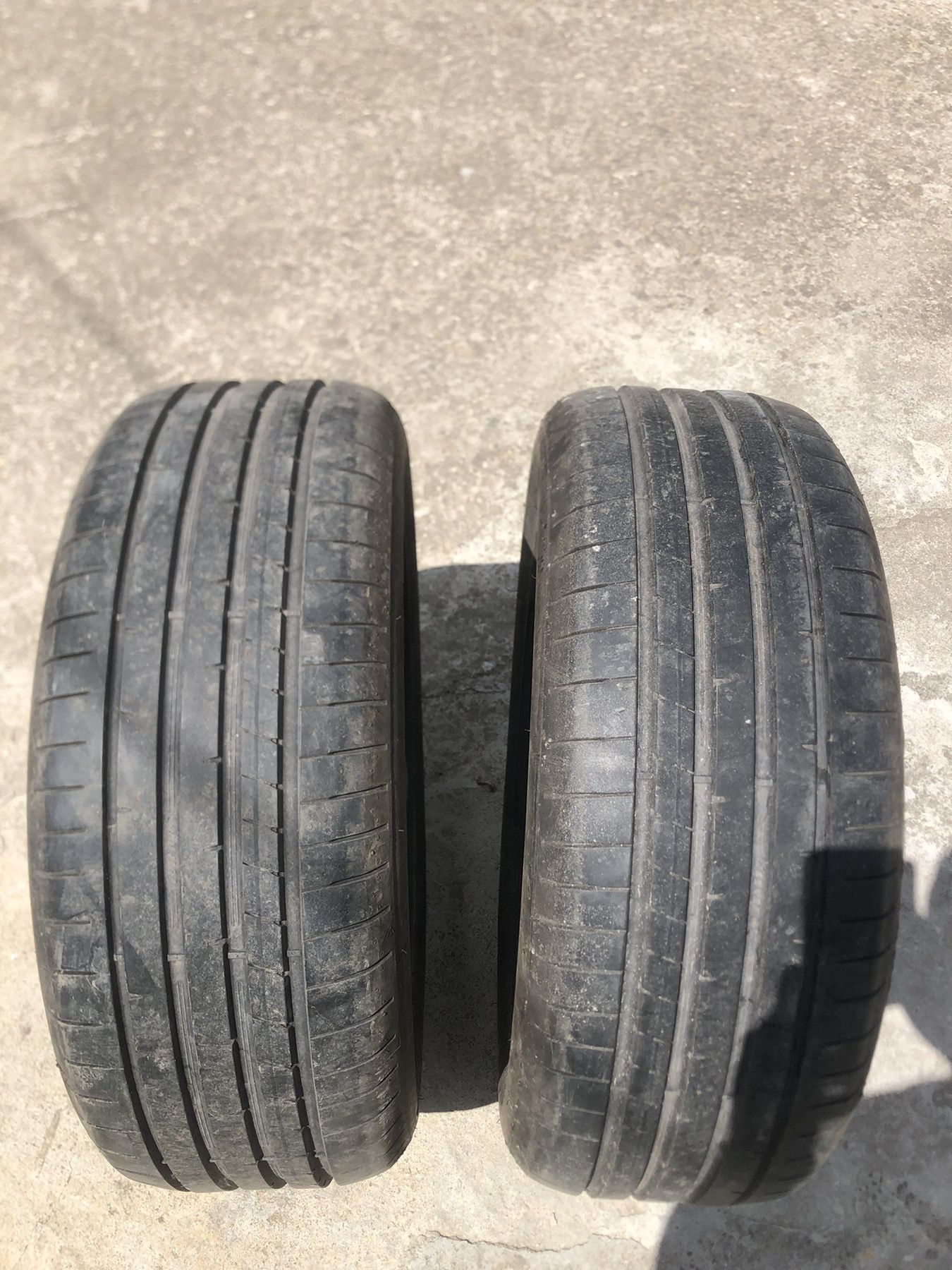 Гуми 2 бр. Dunlop 215/55/17